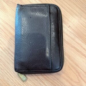 Vintage brown Leather coach  Zip Wallet. Portfolio